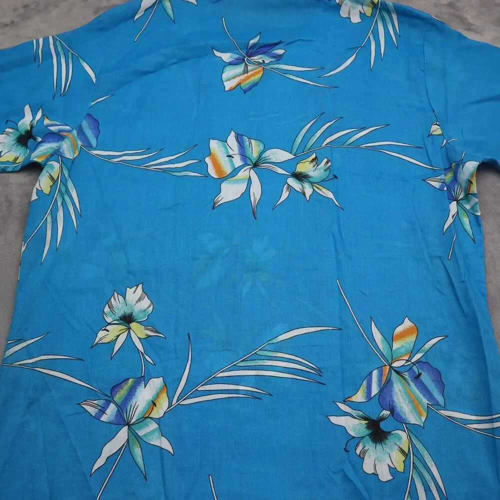 Shore Things Shirt Mens L Blue Floral Hawaiian Button Up Short Sleeve Casual